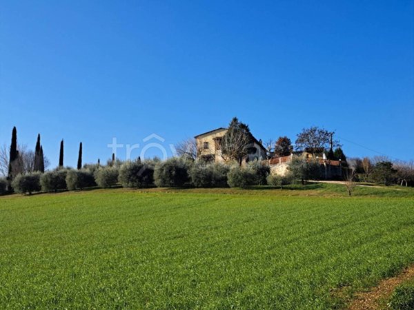 casa indipendente in vendita a Fratta Todina in zona Casaiole/Spineta