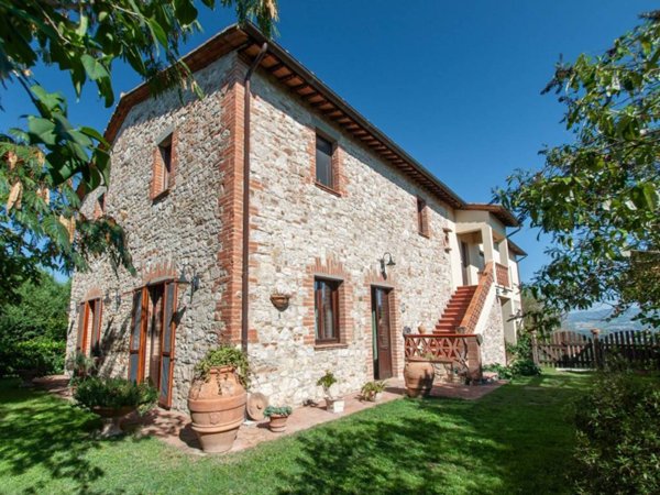 casa indipendente in vendita a Fratta Todina in zona Casaiole/Spineta