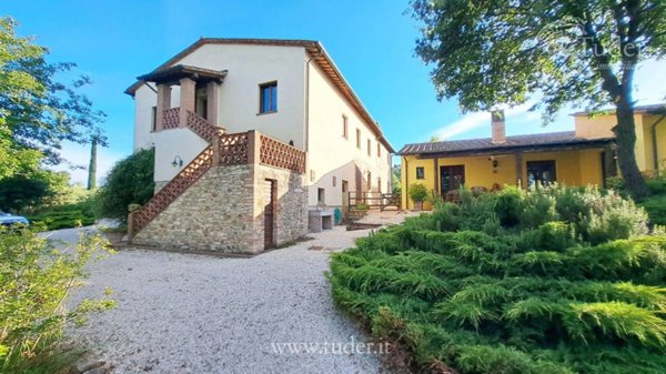 casa indipendente in vendita a Fratta Todina in zona Casaiole/Spineta