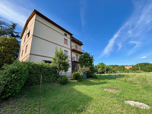 casa indipendente in vendita a Fratta Todina