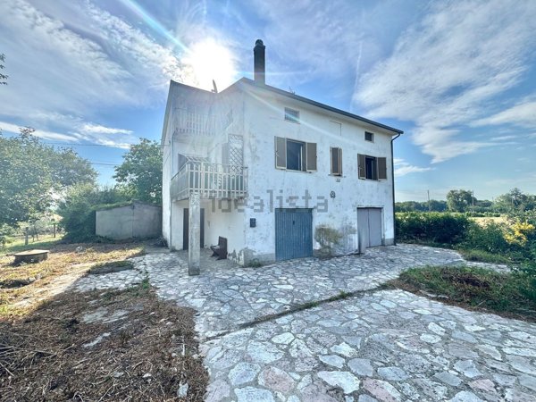 casa indipendente in vendita a Fratta Todina in zona Bino