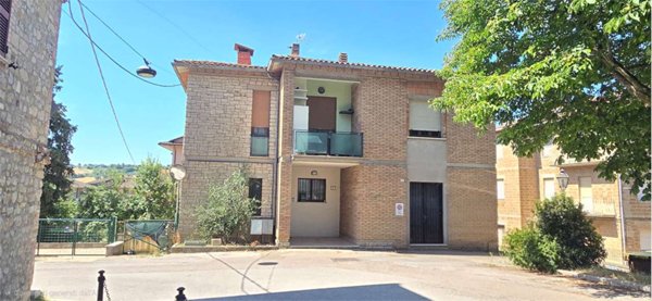 casa indipendente in vendita a Fratta Todina in zona Bino