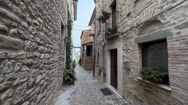 appartamento in vendita a Fratta Todina in zona Bino