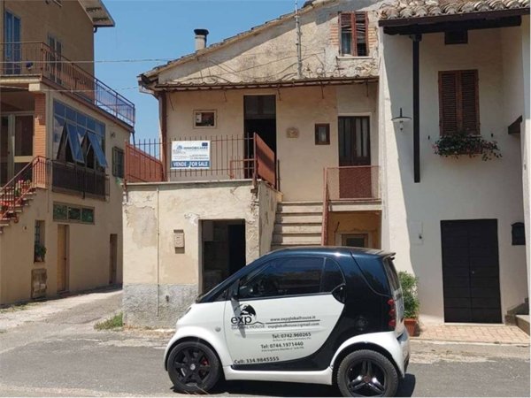 appartamento in vendita a Giano dell'Umbria in zona Fabbri