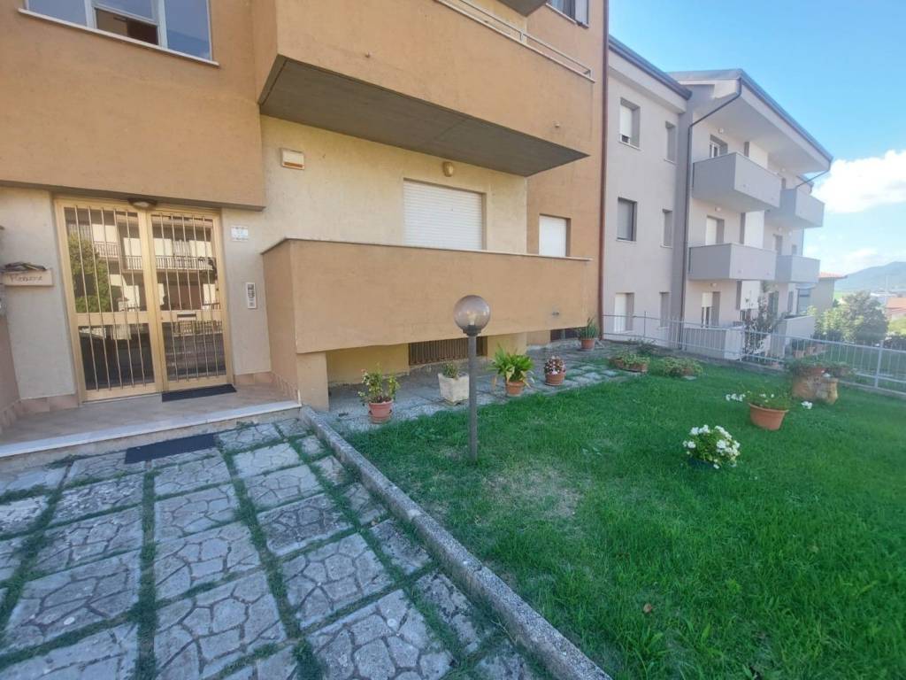 appartamento in vendita a Giano dell'Umbria in zona Bastardo