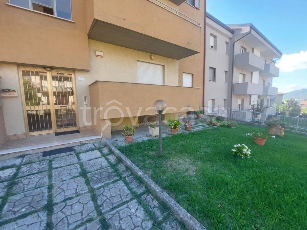 appartamento in vendita a Giano dell'Umbria in zona Bastardo
