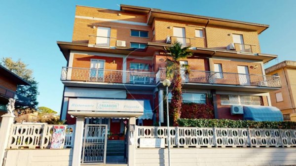 negozio in vendita a Giano dell'Umbria in zona Bastardo