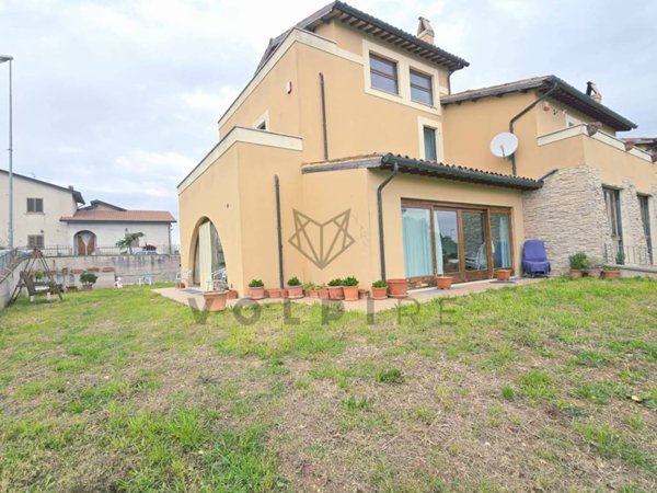 casa indipendente in vendita a Giano dell'Umbria in zona Bastardo