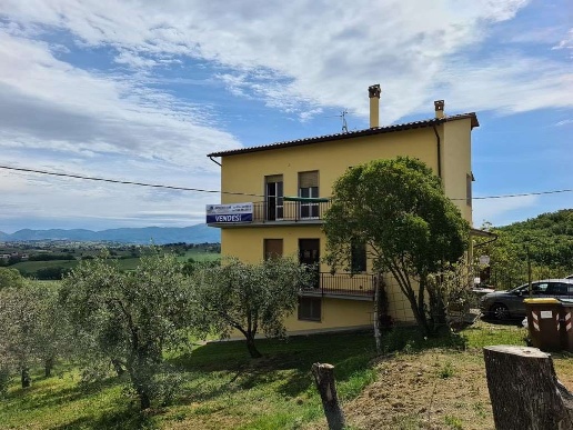 appartamento in vendita a Giano dell'Umbria in zona Bastardo
