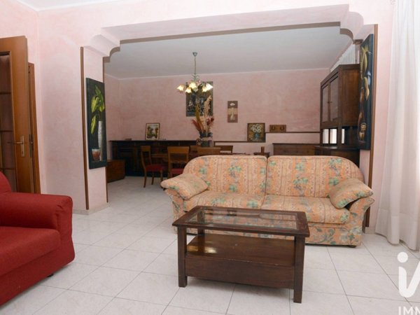 appartamento in vendita a Giano dell'Umbria in zona Montecchio