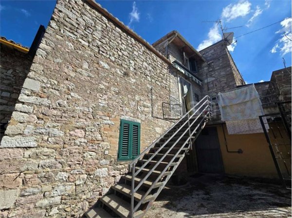 appartamento in vendita a Giano dell'Umbria in zona Bastardo