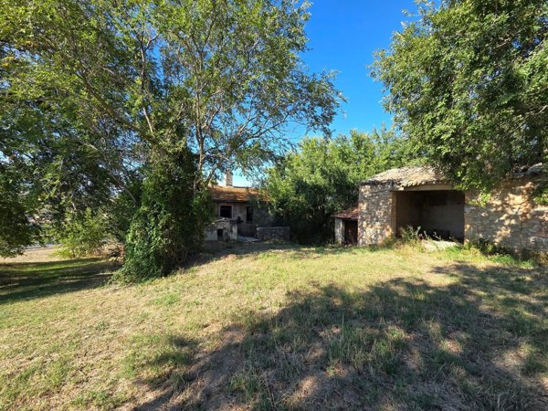 casa indipendente in vendita a Giano dell'Umbria in zona Bastardo