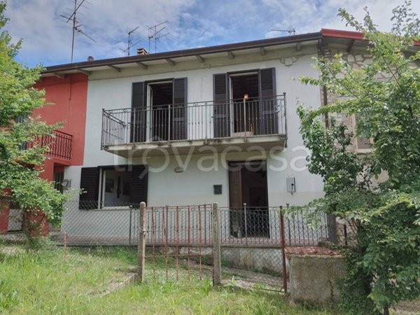casa indipendente in vendita a Gualdo Cattaneo in zona Collesecco