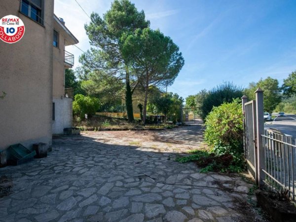 appartamento in vendita a Gualdo Cattaneo in zona Torri
