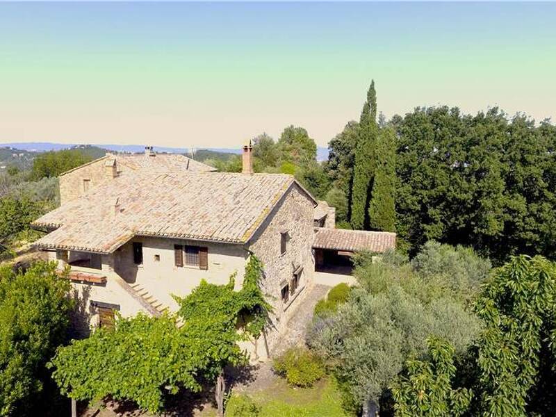 casa indipendente in vendita a Gualdo Cattaneo in zona Pozzo