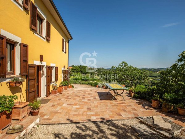 casa indipendente in vendita a Gualdo Cattaneo in zona San Terenziano