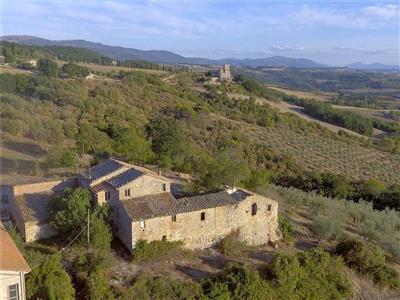 azienda agricola in vendita a Gualdo Cattaneo in zona San Terenziano