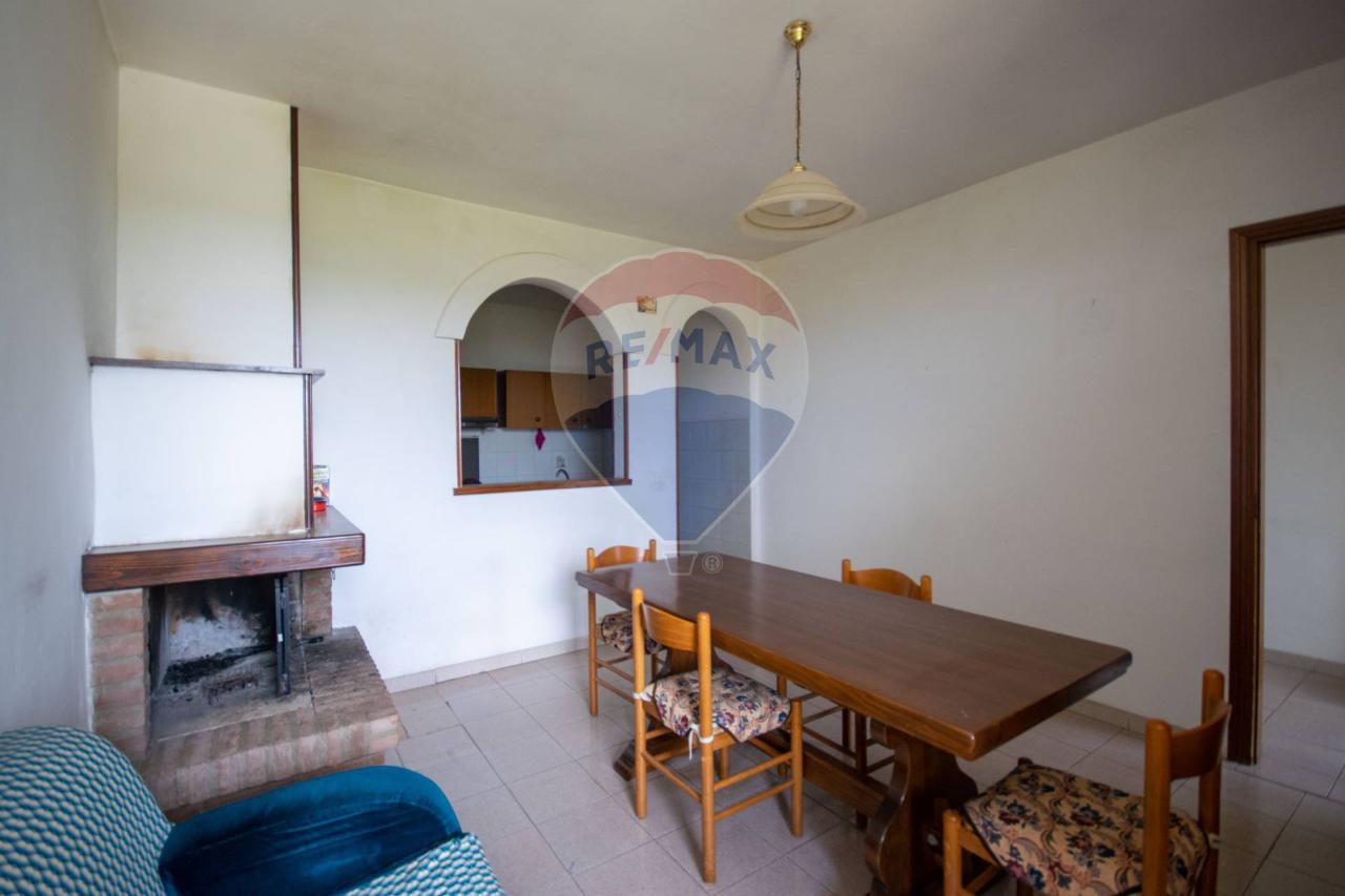 casa indipendente in vendita a Gualdo Cattaneo in zona Pozzo