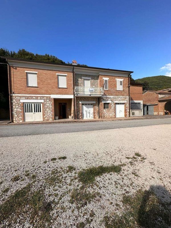 casa semindipendente in vendita a Gualdo Cattaneo