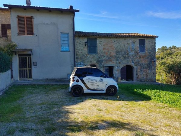casa indipendente in vendita a Gualdo Cattaneo