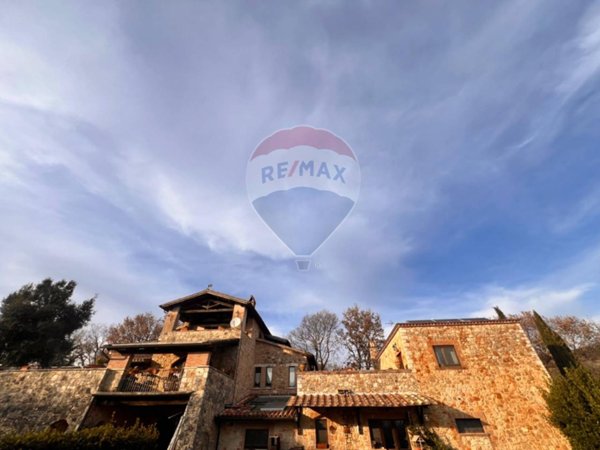 casa indipendente in vendita a Gualdo Cattaneo in zona San Terenziano