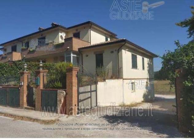 terreno edificabile in vendita a Gualdo Cattaneo in zona Grutti