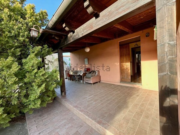 casa indipendente in vendita a Gualdo Cattaneo in zona San Terenziano