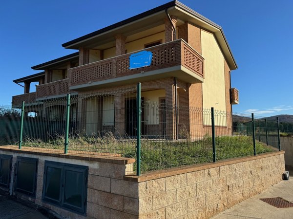 pentavano in vendita a Gualdo Cattaneo in zona San Terenziano