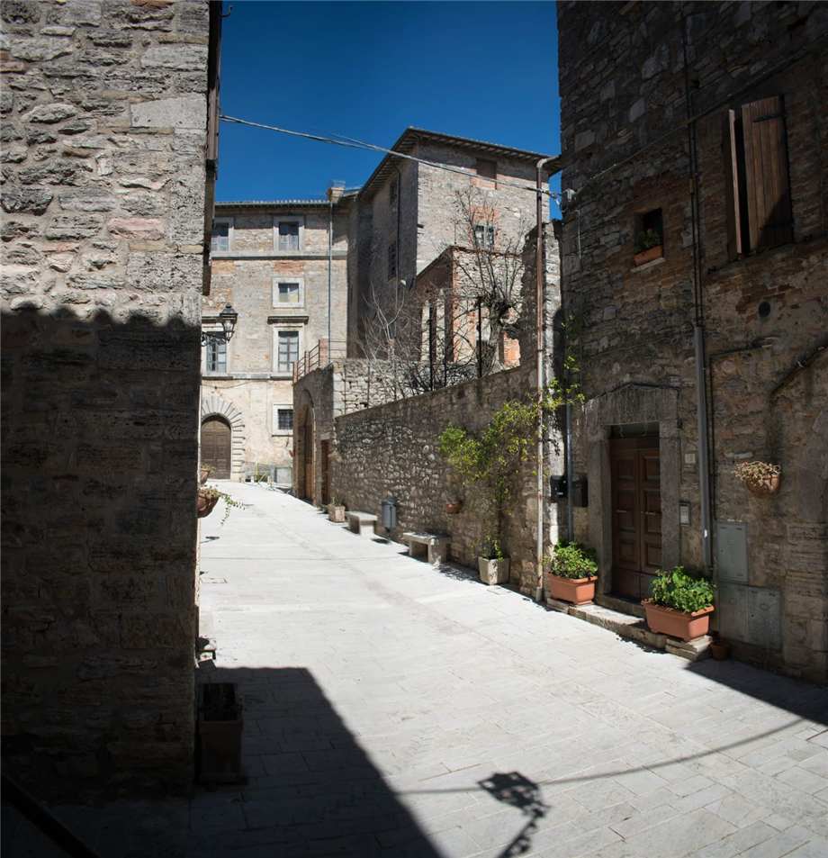 appartamento in vendita a Gualdo Cattaneo in zona San Terenziano