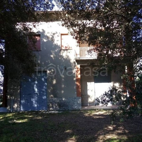 casa indipendente in vendita a Gualdo Cattaneo in zona San Terenziano
