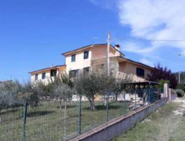 casa indipendente in vendita a Gualdo Cattaneo