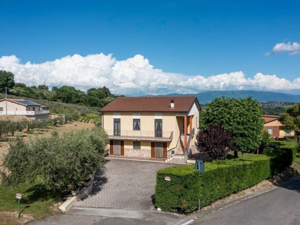 casa indipendente in vendita a Gualdo Cattaneo