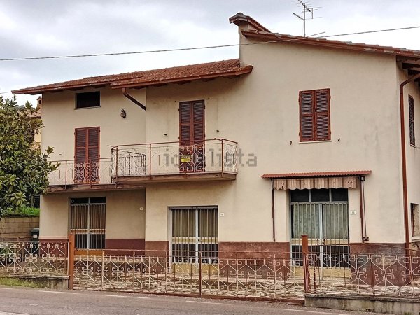 casa indipendente in vendita a Gualdo Cattaneo