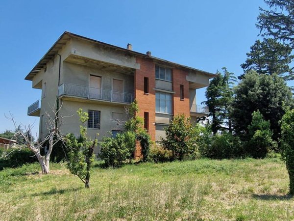 casa indipendente in vendita a Gualdo Cattaneo in zona San Terenziano