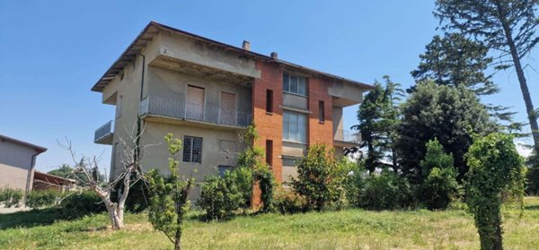 casa indipendente in vendita a Gualdo Cattaneo