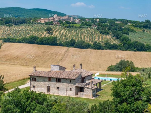 casa indipendente in vendita a Gualdo Cattaneo