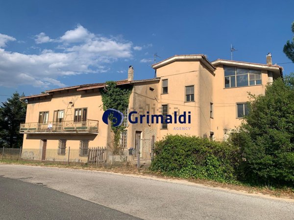 appartamento in vendita a Gualdo Cattaneo in zona Torri