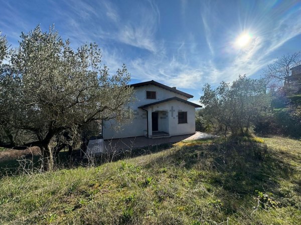 casa indipendente in vendita a Gualdo Cattaneo