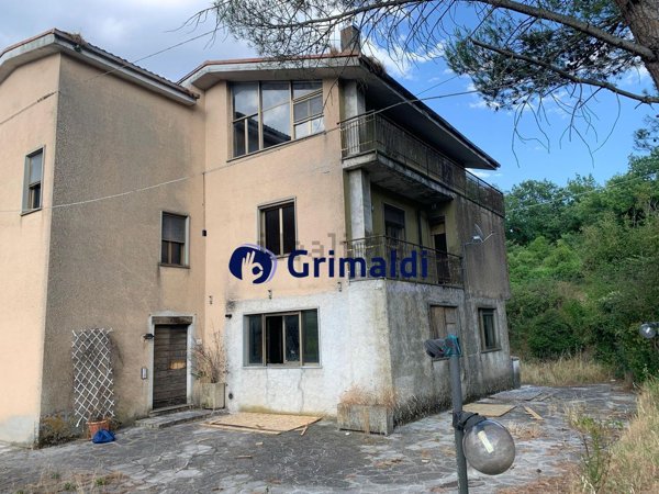 appartamento in vendita a Gualdo Cattaneo in zona Torri