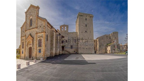 appartamento in vendita a Gualdo Cattaneo in zona Grutti