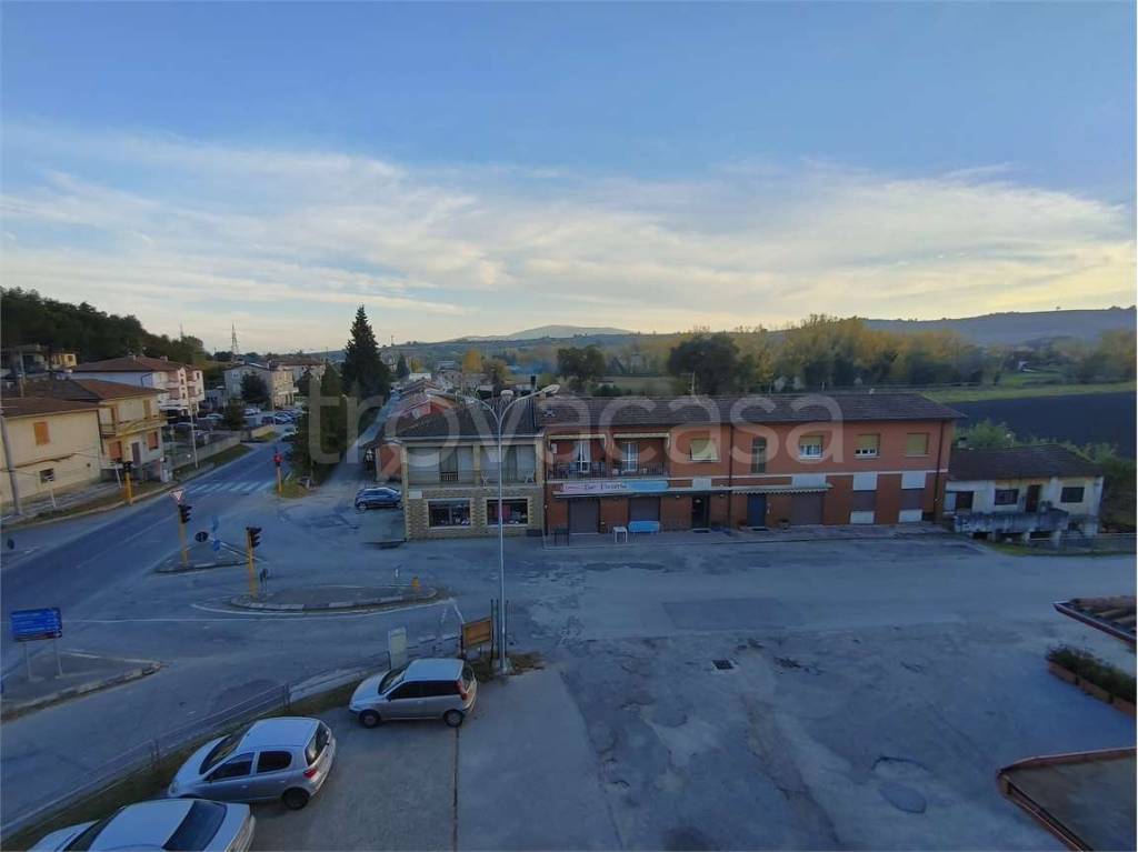 appartamento in vendita a Gualdo Cattaneo in zona Ponte di Ferro