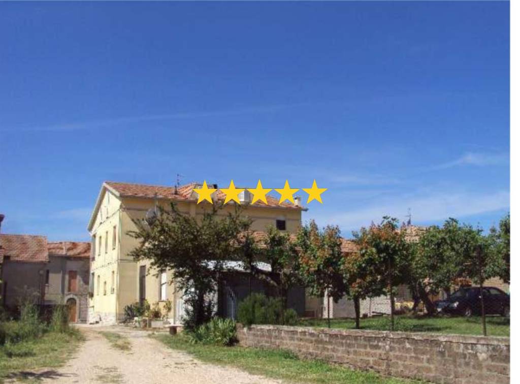 appartamento in vendita a Gualdo Cattaneo in zona Grutti