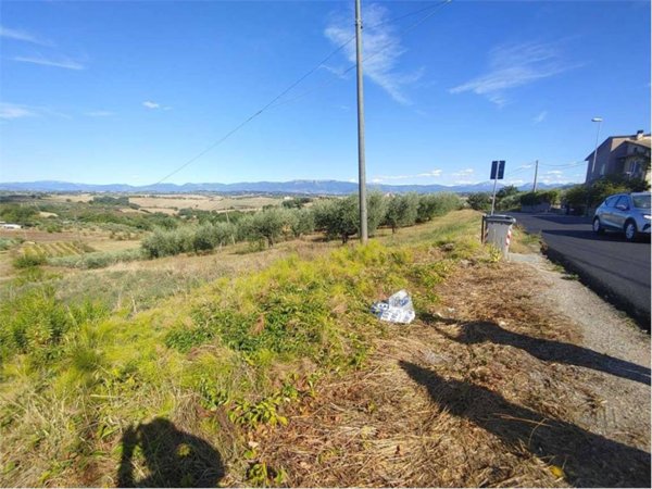 terreno edificabile in vendita a Gualdo Cattaneo