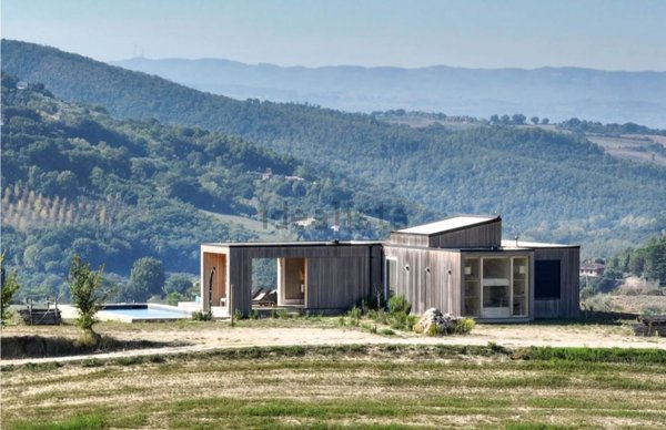 casa indipendente in vendita a Gualdo Cattaneo in zona Cerquiglino