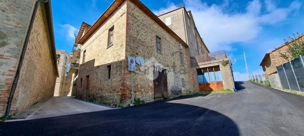 appartamento in vendita a Gualdo Cattaneo in zona Pozzo