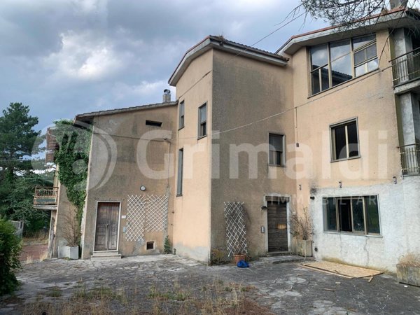 appartamento in vendita a Gualdo Cattaneo in zona Torri