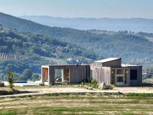 casa indipendente in vendita a Gualdo Cattaneo in zona Cerquiglino