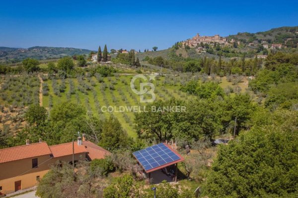 casa indipendente in vendita a Gualdo Cattaneo in zona Pozzo