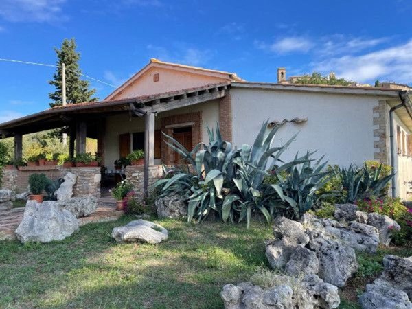 casa indipendente in vendita a Gualdo Cattaneo