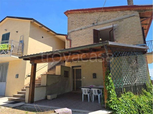 appartamento in vendita a Gualdo Cattaneo in zona Collesecco